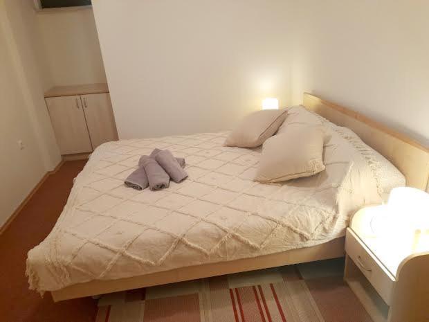 Apartmani Delas Pjescana Uvala Dış mekan fotoğraf