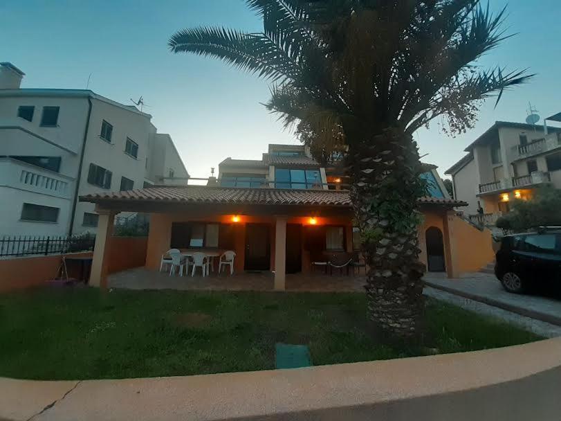 Apartmani Delas Pjescana Uvala Dış mekan fotoğraf