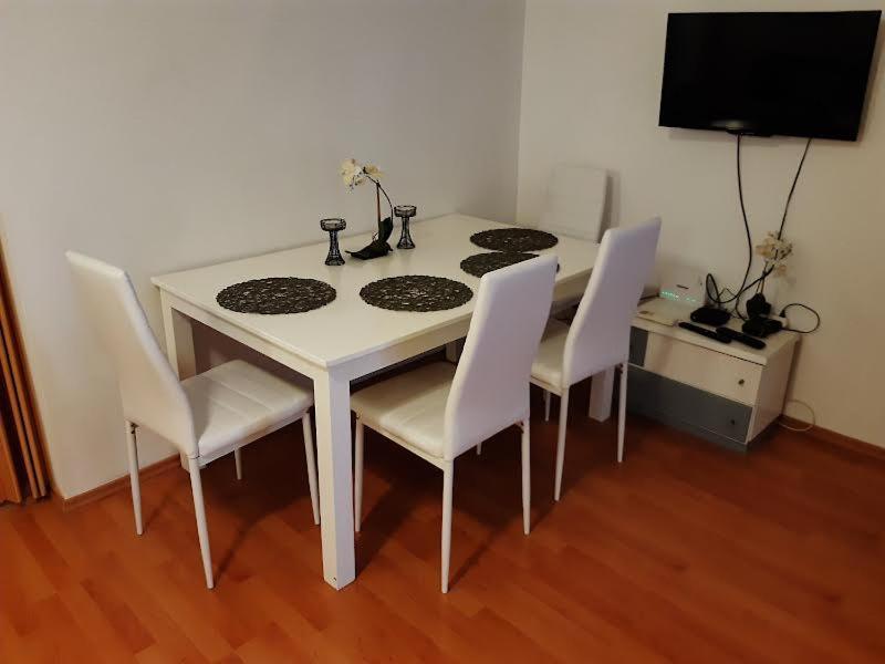 Apartmani Delas Pjescana Uvala Dış mekan fotoğraf